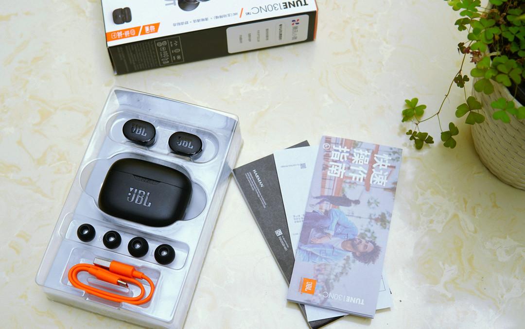 300元以内漫步者耳机哪个好,300以内性价比高的蓝牙耳机漫步者