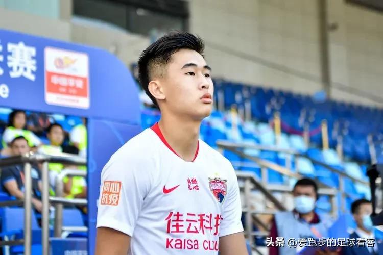 北京国安vs上海申花戴伟浚,戴伟浚从深圳队加盟上海申花