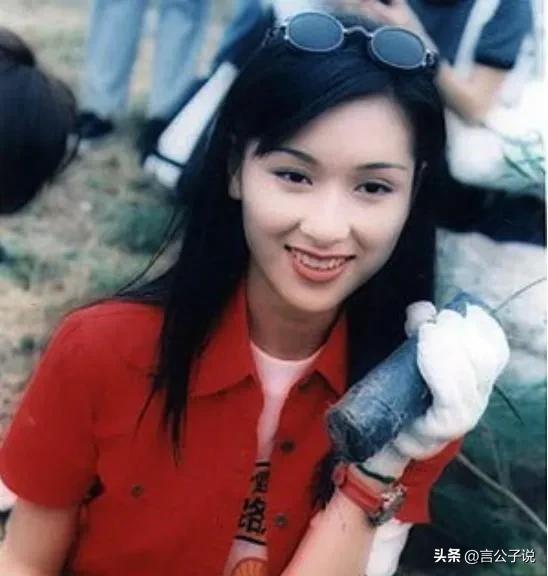 7位天生“眼窝深”的女星，深邃迷人和疲惫显老，差距一目了然