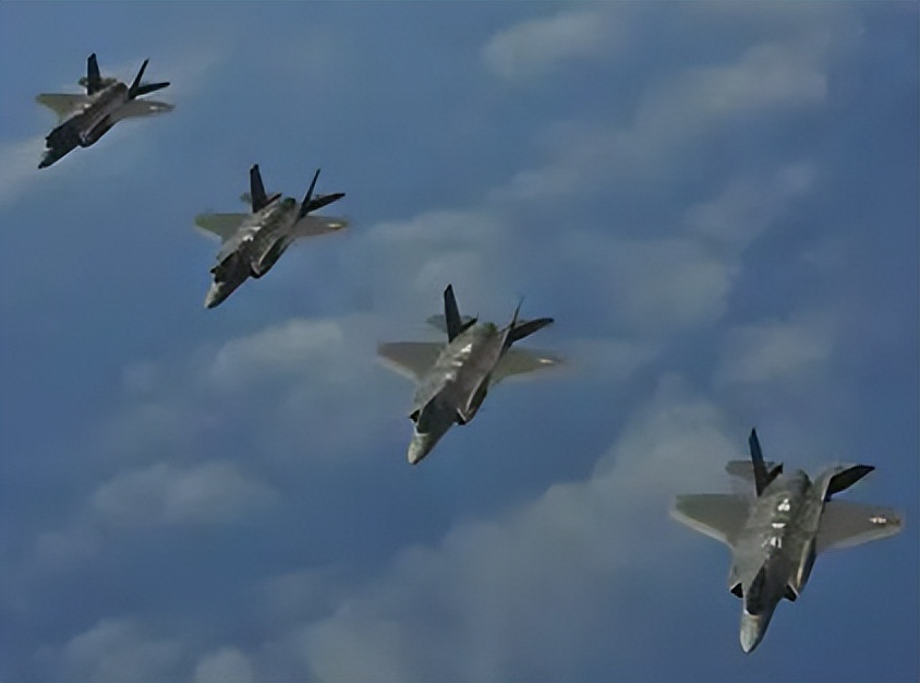 从有必胜信心到起飞都不敢,中日近十年间,东海空军力量越拉越大