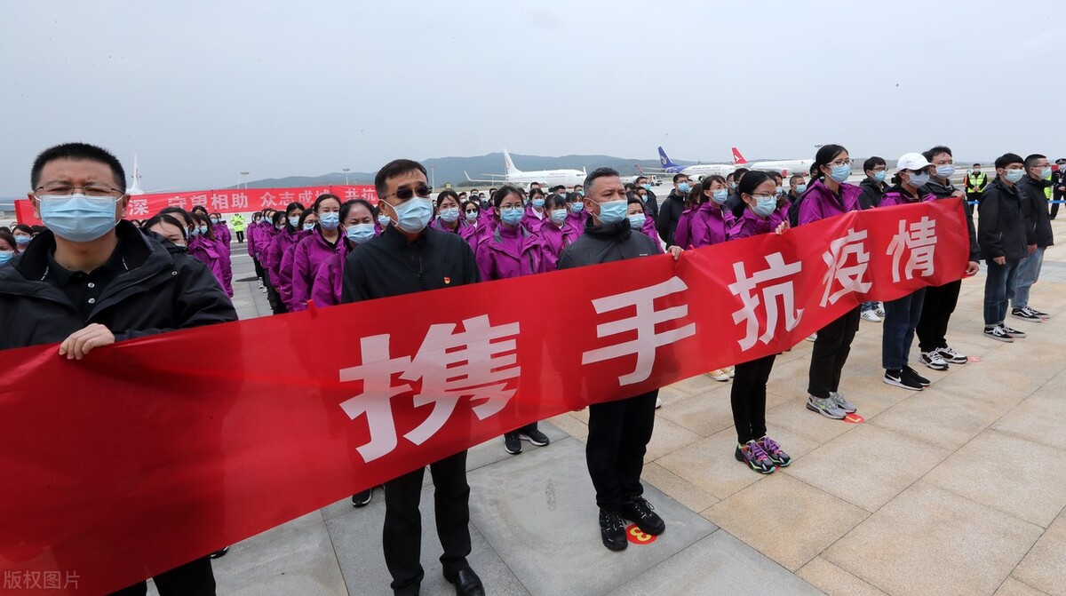 疫情是时代的一粒尘,疫情期间一粒灰落在自己头上