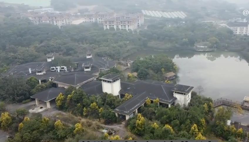 北碚恒大十里温泉城温泉小镇,北碚烂尾楼别墅群开发商