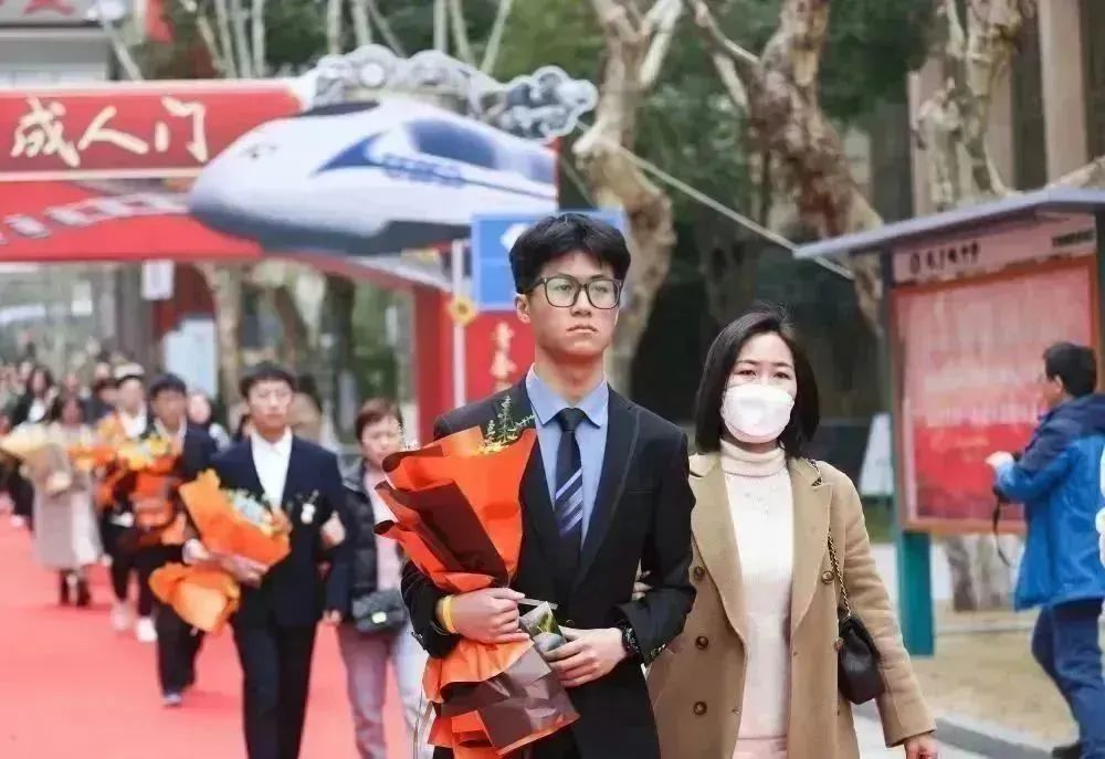 南京市燕子矶中学高考,南京临江高级中学百日誓师