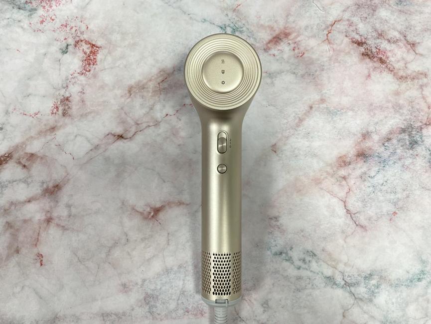 松下吹风机和戴森哪个好,松下na9c和戴森吹风机哪个好