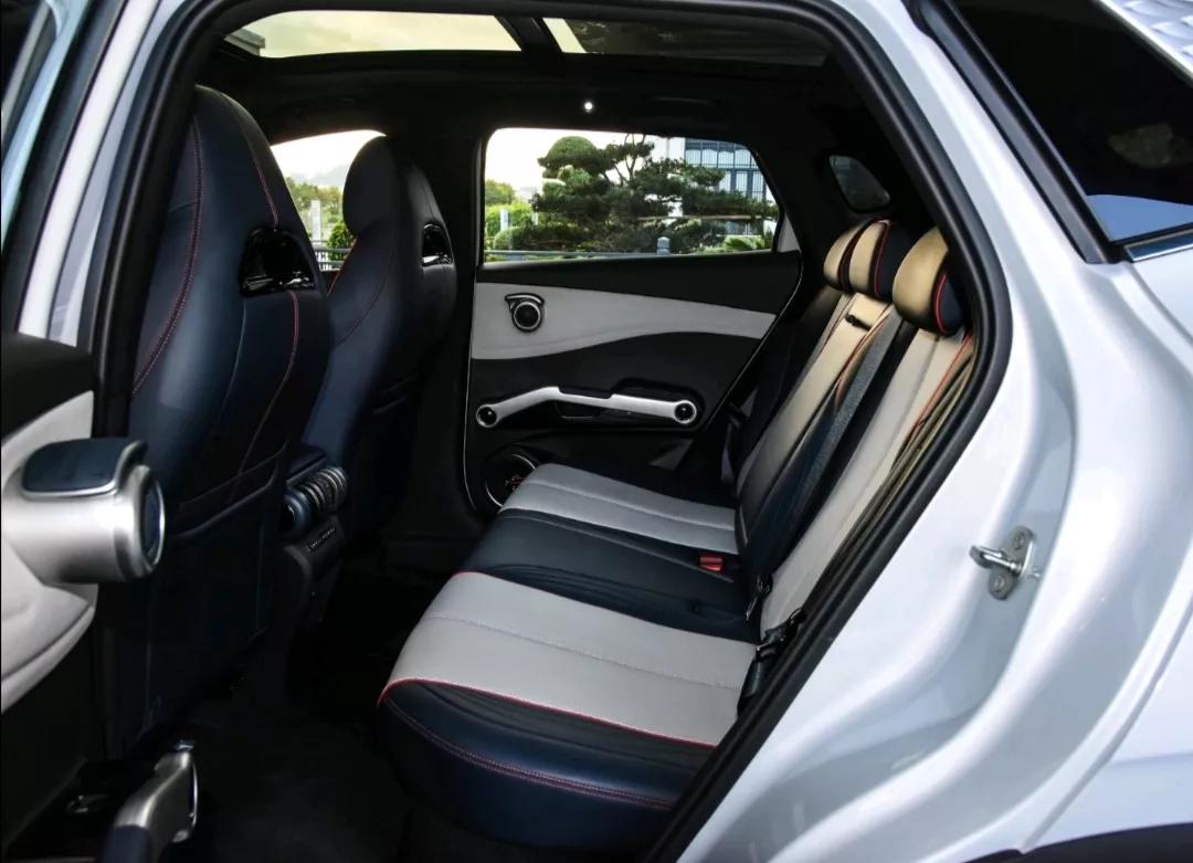 轿车跟suv如何抉择,购车suv好还是轿车好