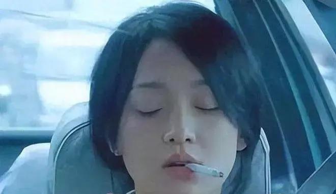 女明星老态素颜高清镜头,荧幕上看起来瘦的女明星