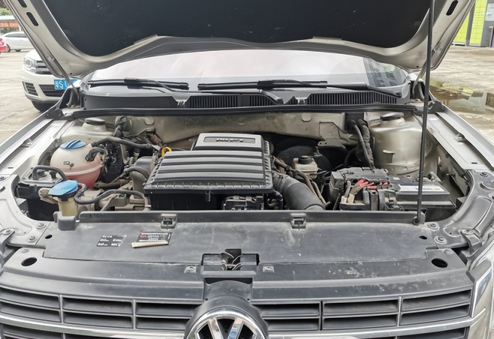 车内空调异味刚换的空调滤芯,车里有异味换空调滤芯管用吗