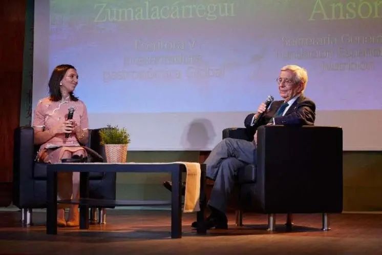 骄傲信阳,马德里信阳毛尖