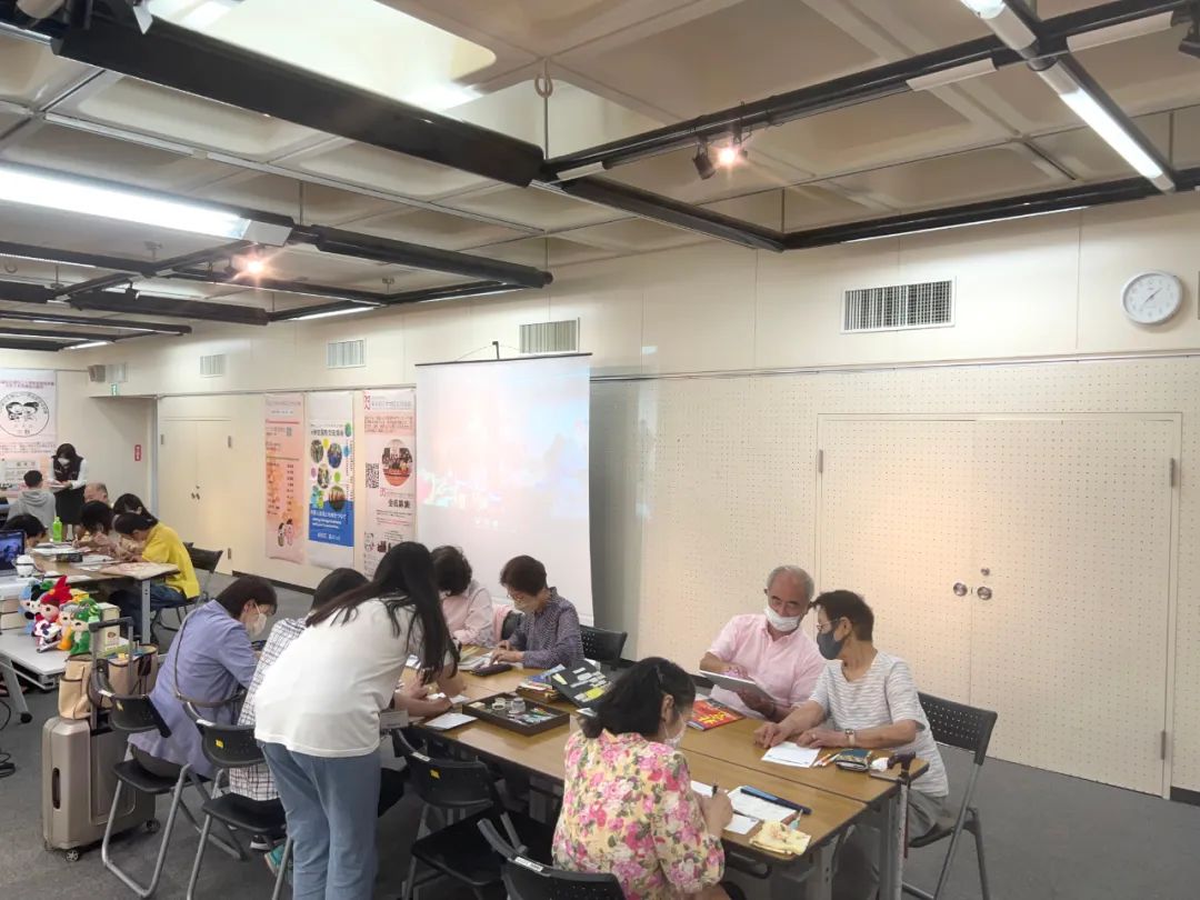 日本发行中日友好10周年邮票,中日友好条约30周年纪念邮票价值