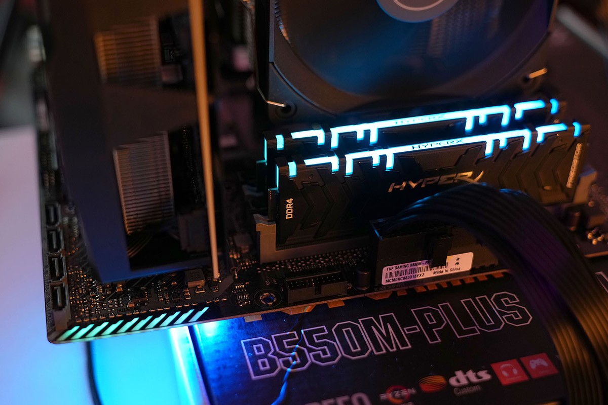 华硕b550mplus重炮手测评,华硕b550m-plus能搭配的最好cpu