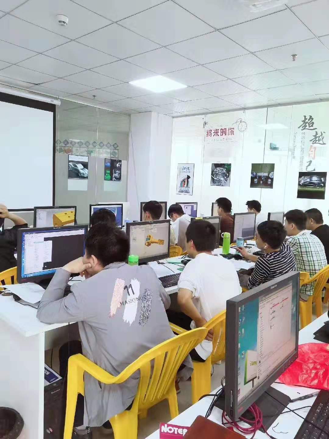 观澜附近cnc加工培训机构,公明cnc编程培训机构