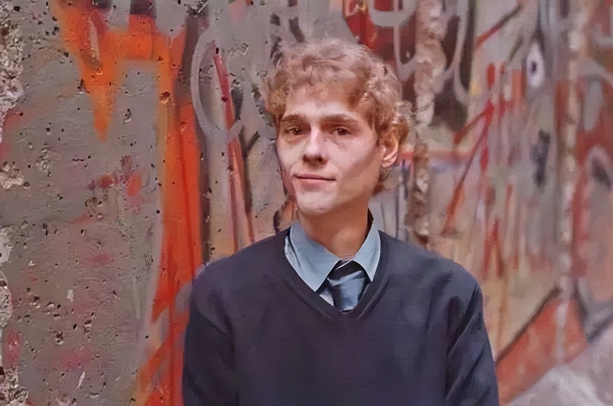 18岁女孩因没来月经求医,14岁女孩被医生诊断没来例假