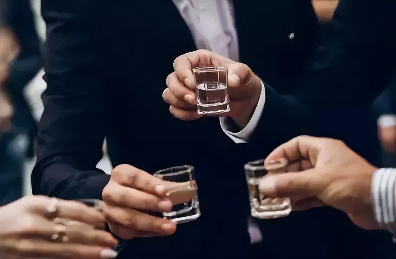 茅台飞天相似口感的酒,茅台飞天品鉴酱香系列酒大全介绍