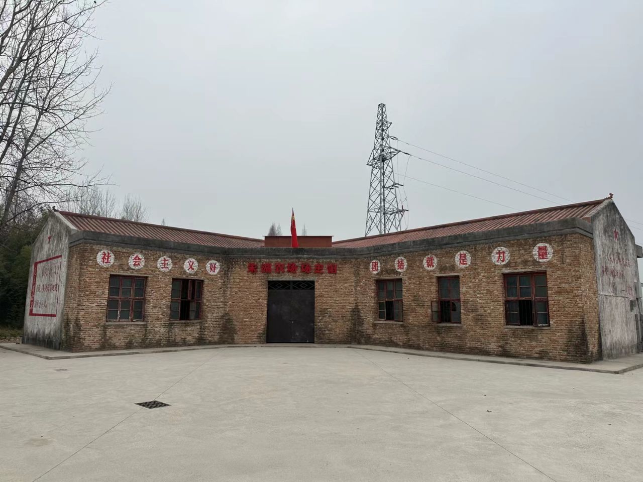 在这里创业，带上衣服就行了