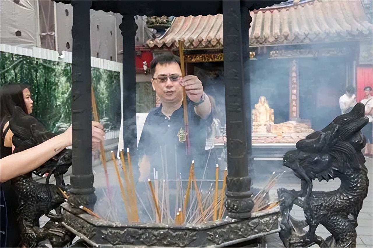 *独台**商人陈延昶：曾力挺蔡英文挑衅大陆舆论，宁愿少赚或者不赚