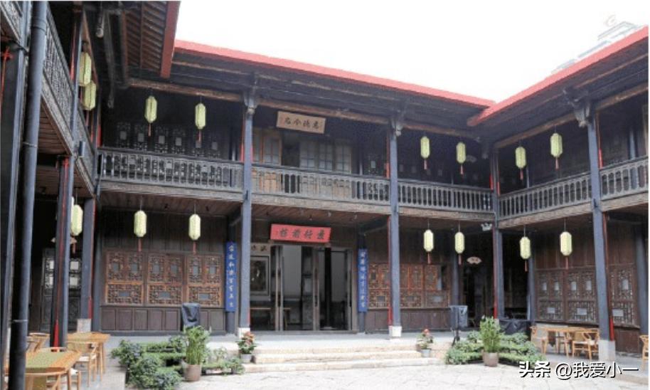 云南古建筑名单大全,云南古滇墓葬群