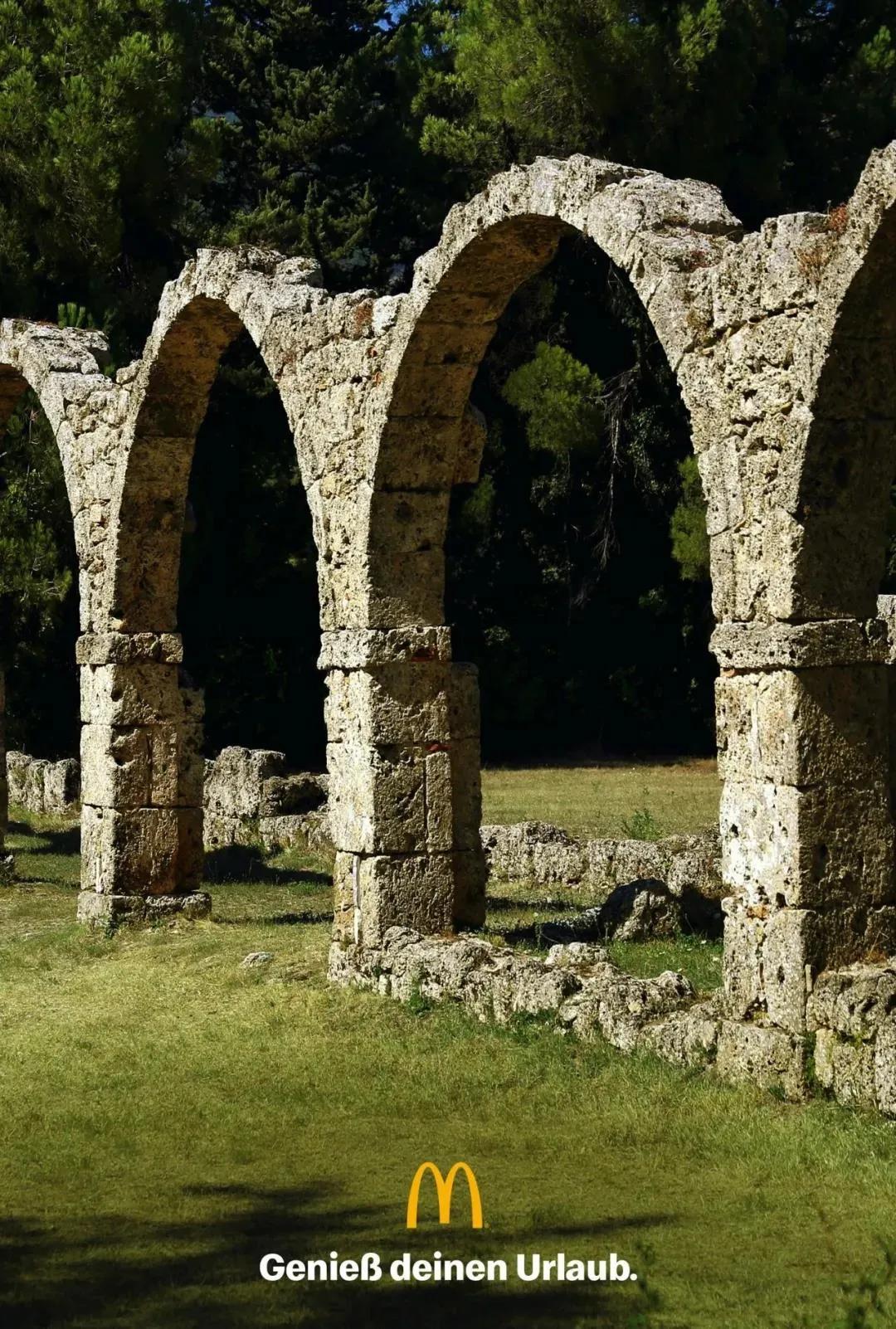 麦当劳新品汉堡海报,麦当劳最新夏日海报分析