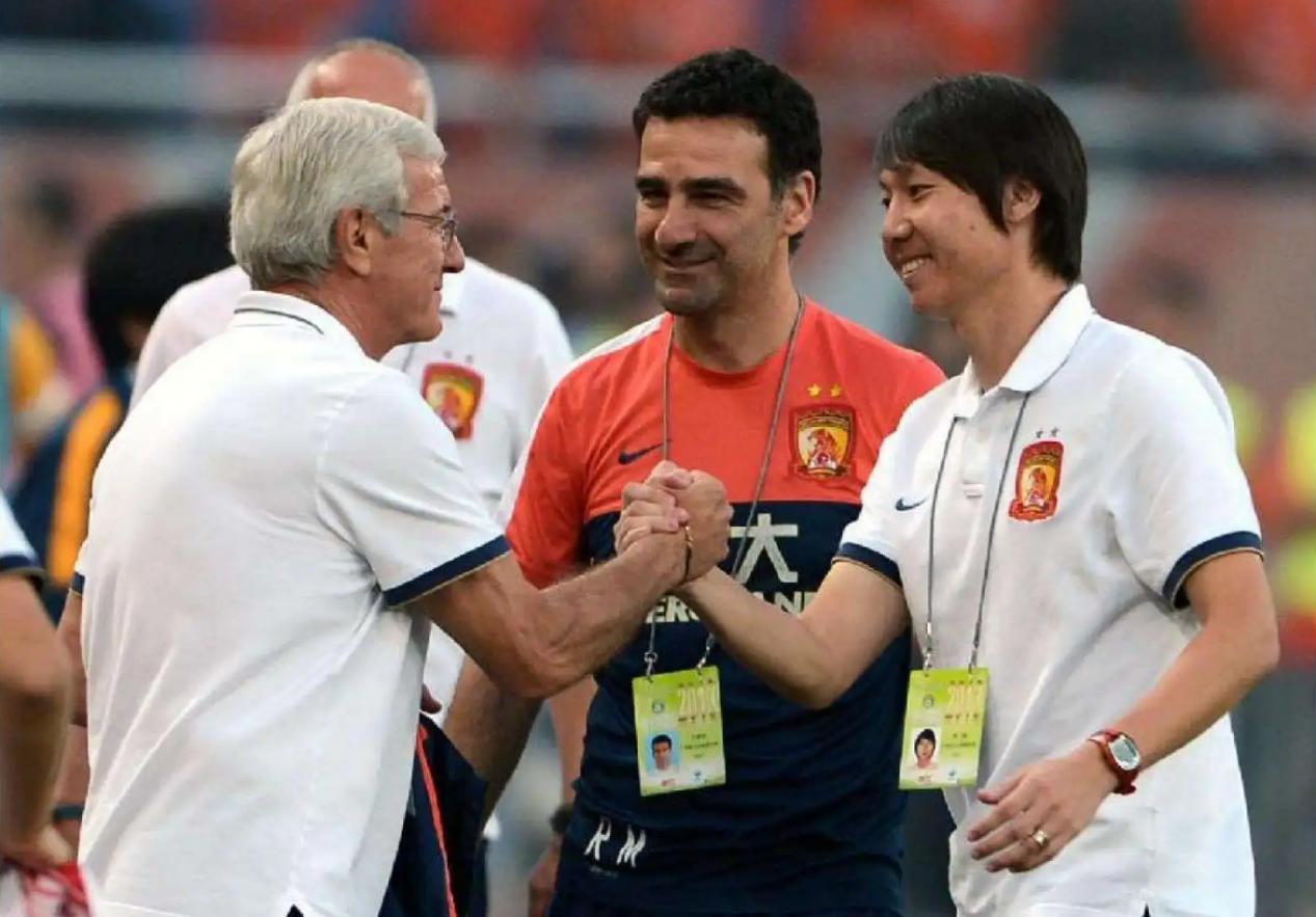 世界足坛最高年薪主教练,世界公认的十大足球名帅