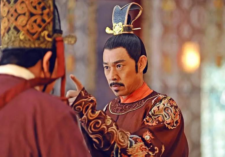 他临终说：若我后代出“高人”一定要杀，不然必*反造**，结果竟灵验