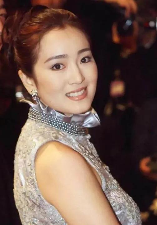 张艺谋和他的五个谋女郎,张艺谋与哪些女人产生过感情