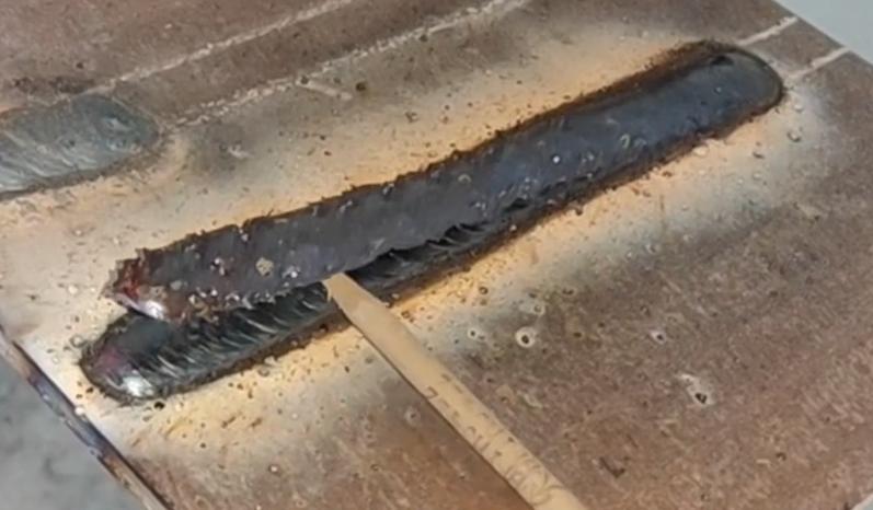 新手如何分清焊渣和铁水,铁水和熔渣分不开什么原因