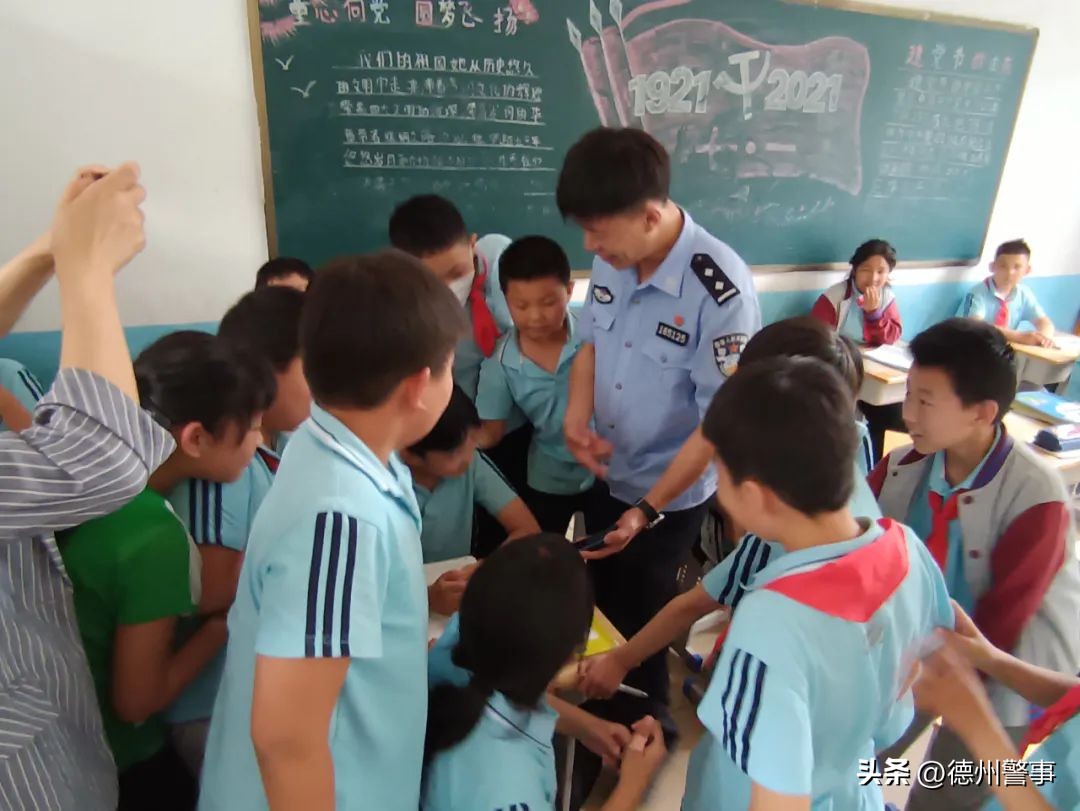 跟着警察去抓酒驾,跟着警察叔叔去出警