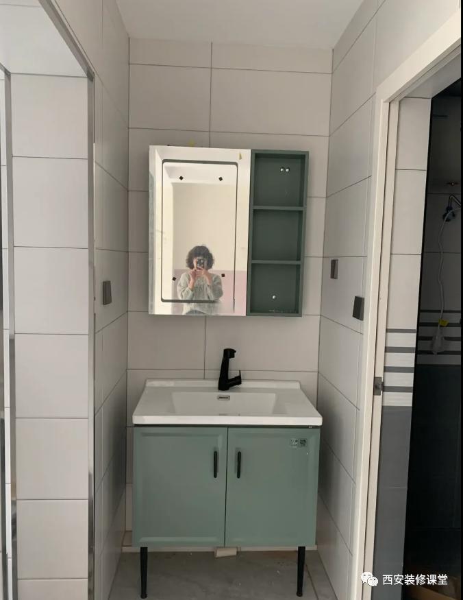 镜柜翻车,镜柜安装翻车