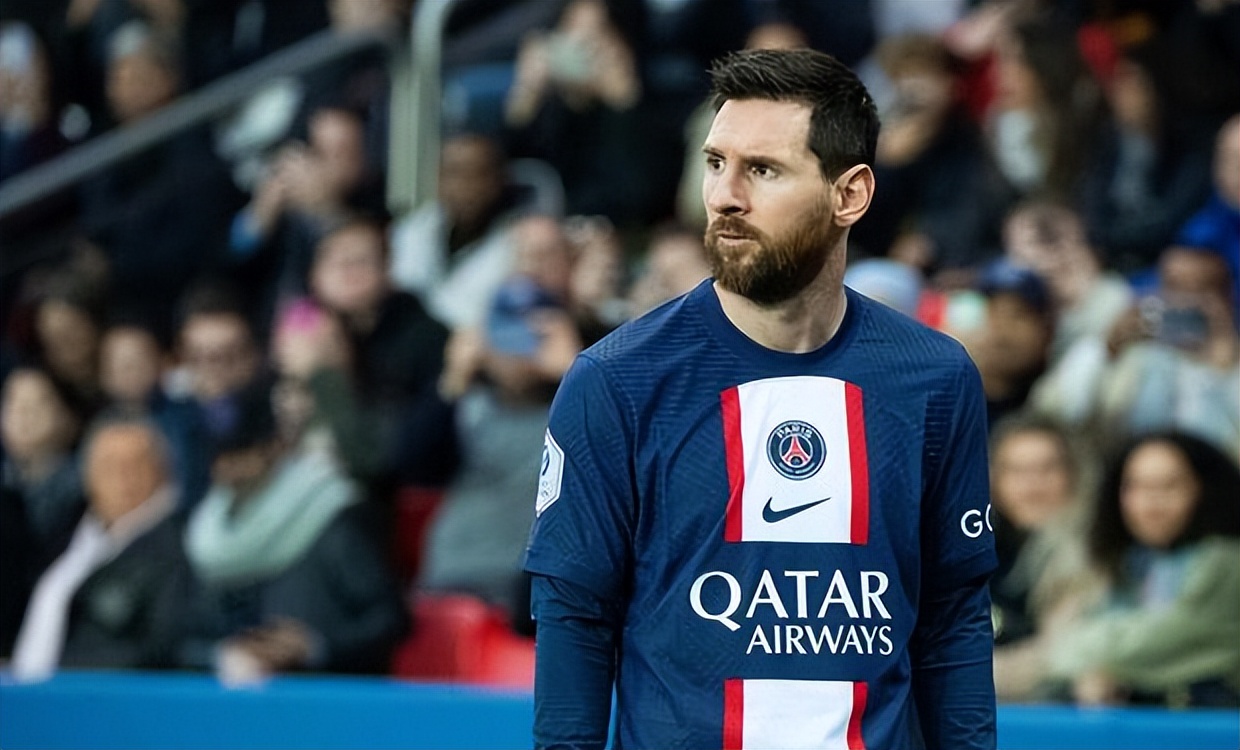 阿扎尔离队,阿扎尔离开皇马以后讨论梅西