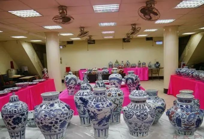 假冒景德镇瓷器骗局,假冒青花瓷文物