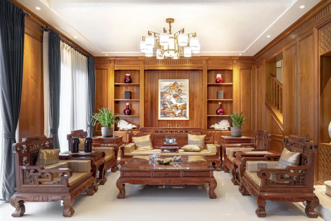 云南瑞丽德冠红木家具,云南瑞丽红木家具园区