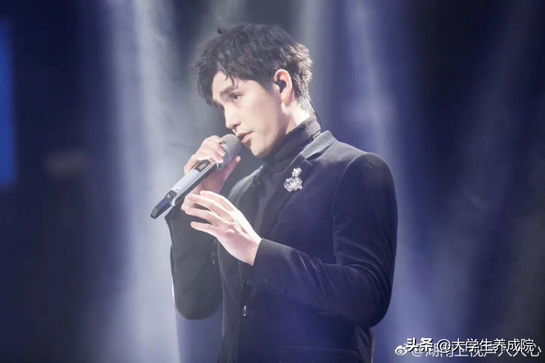 阿云嘎从草原少年成长为王子,阿云嘎在草原上生活了多久