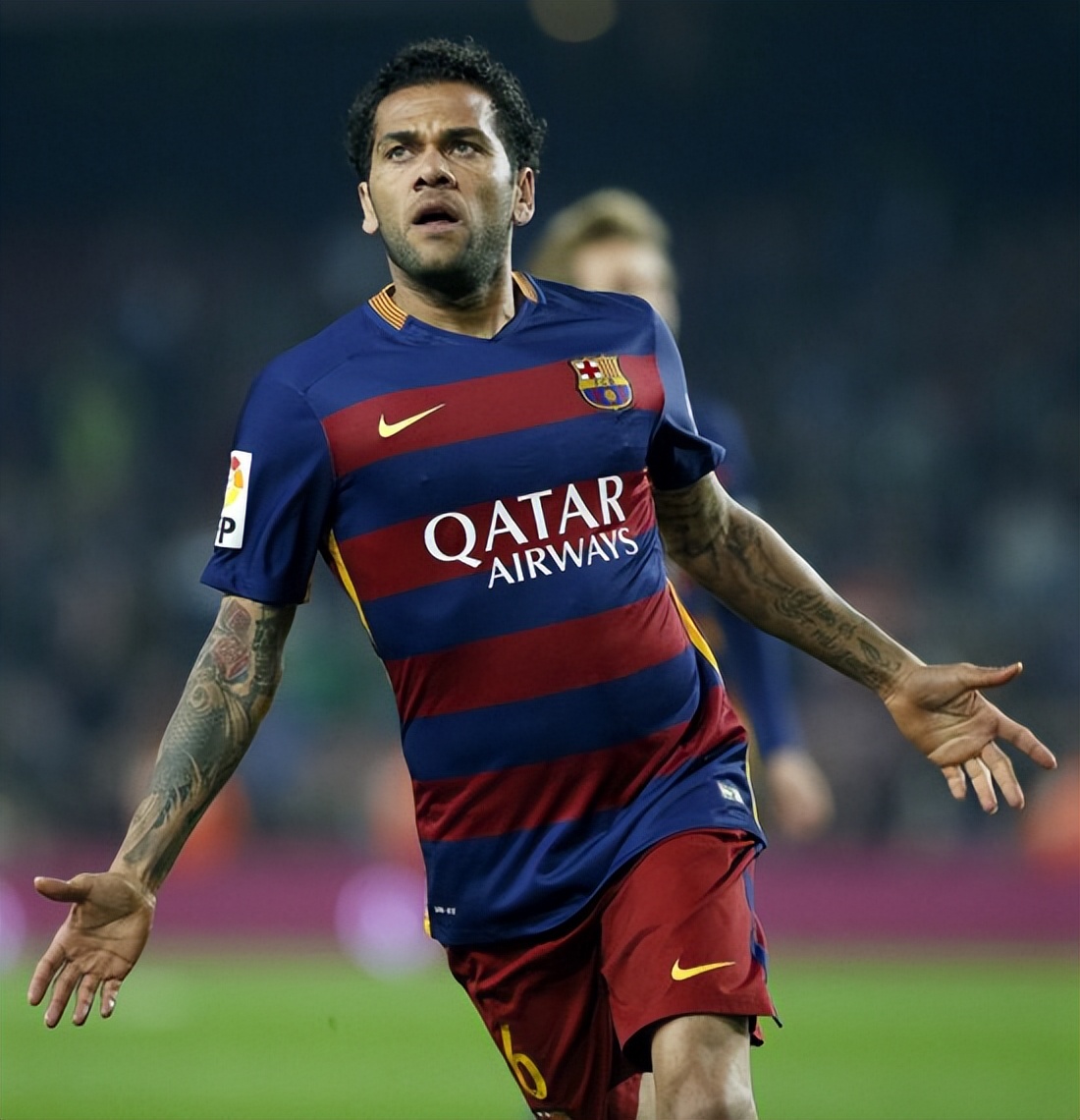 目前足坛最强右边后卫前十名,2023足坛后卫身价排行