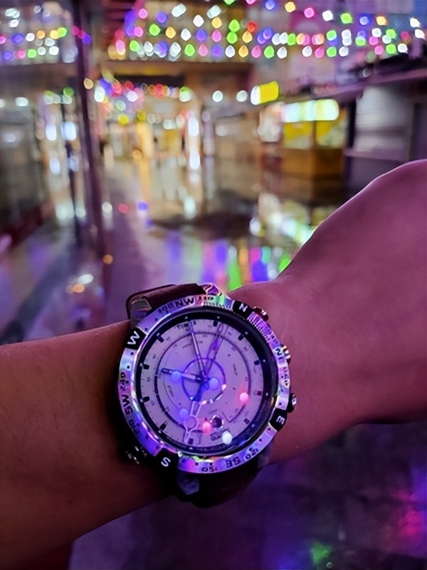 学生戴什么手表便宜还好看,适合学生的手表牌子300左右