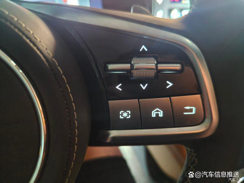 坦克500和丰田普拉多安全性对比,坦克500对比普拉多后备箱空间