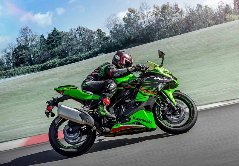 川崎zx4r发布本田cbr650r会降价么,川崎zx4r在泰国售价