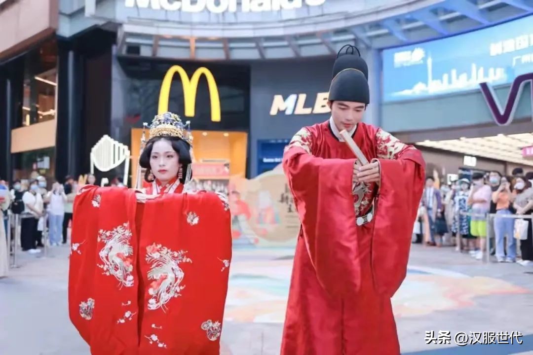 国风大赏汉服大型t台秀,汉服走秀国风大典最惊艳的汉服