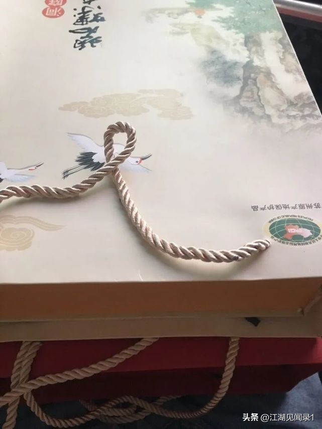 给客户送礼办事情高情商话术,送礼套路法则