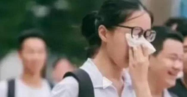 为钱丧失自己良心,为了钱丢了做人的本质