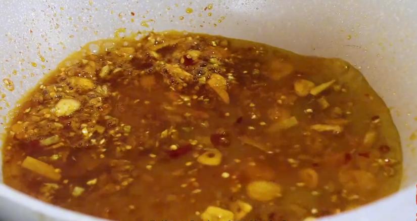 做红烧鱼怎么不掉鱼皮,做红烧鱼之前怎么处理鱼