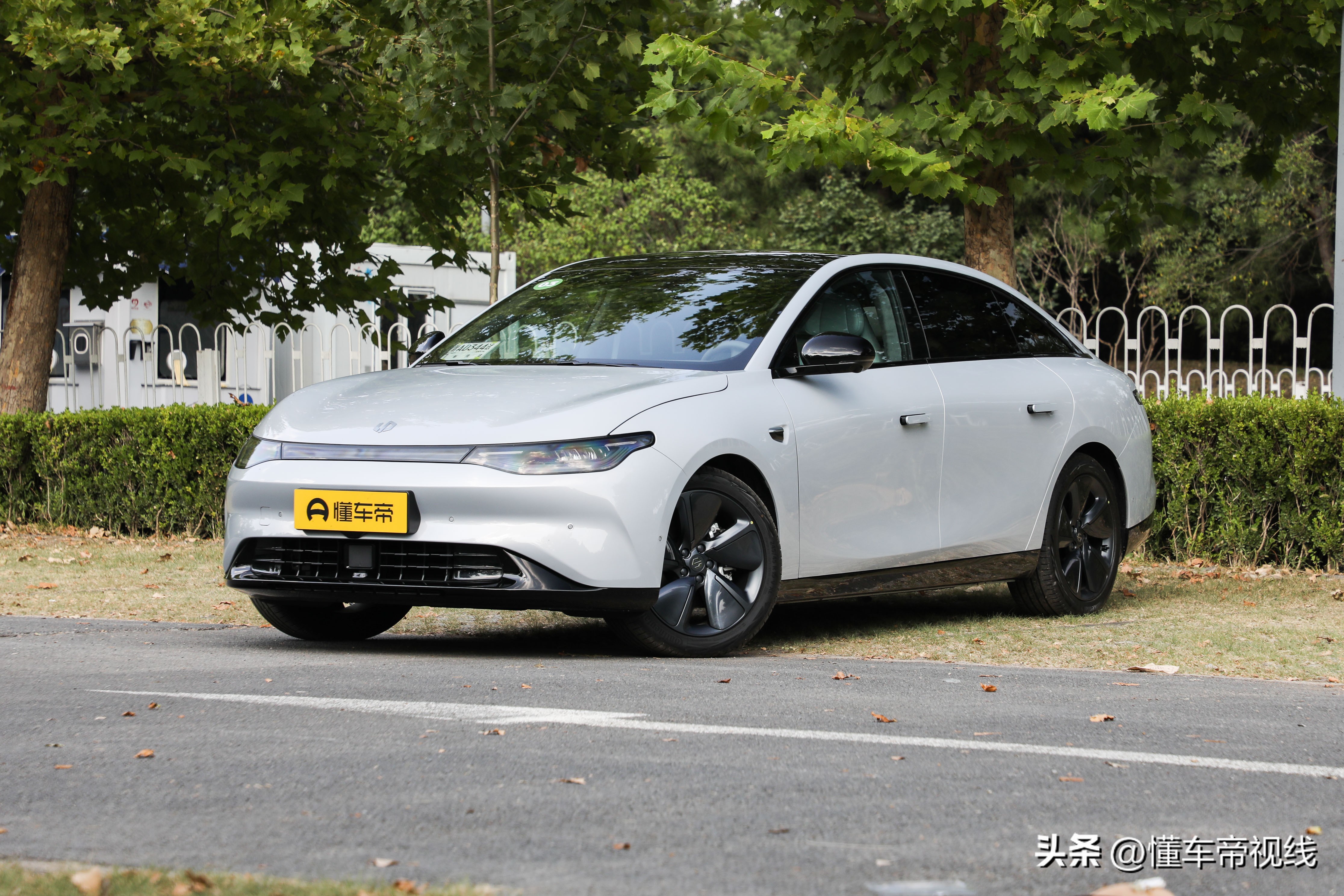 零跑c01的最新试驾视频,试驾零跑c01四驱高性能版