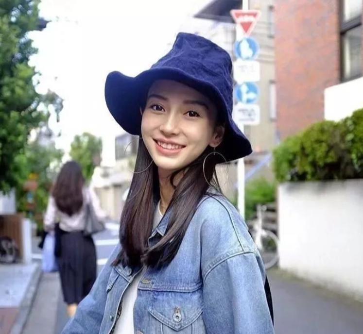 不会化妆怎么提升气质呢,不爱化妆的女生适合什么打扮