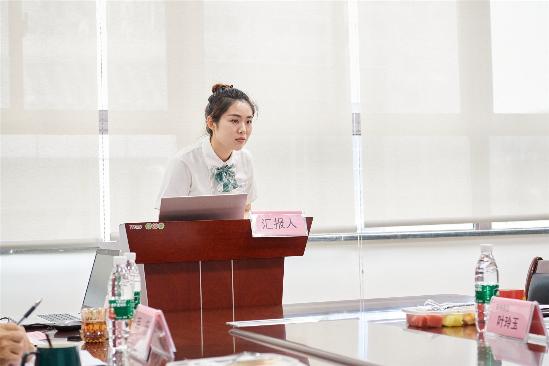 研究生毕业论文答辩的范文,临床研究生毕业论文答辩视频讲解