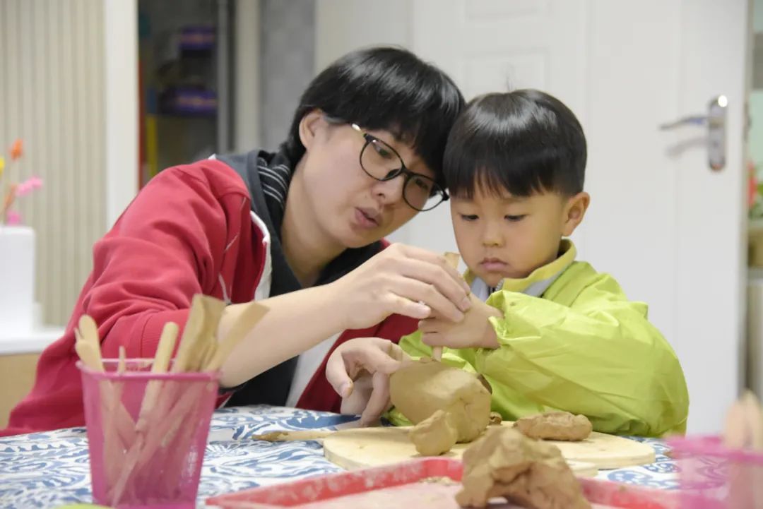 喜报全国巾帼文明岗,荣获全国巾帼文明岗简报