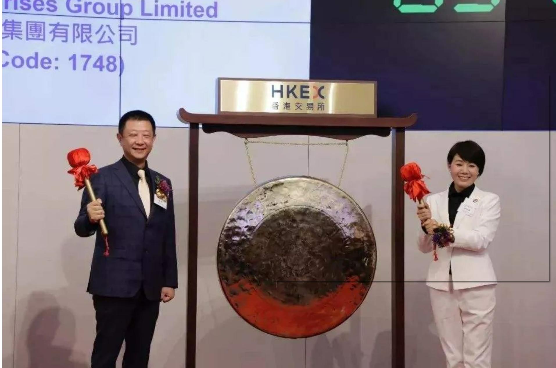 俩成都女富豪多励志？1人是火锅店打工妹，1人70岁，开3600家超市