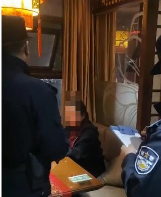 花之林茶餐厅长沙晚报店,花之林茶餐厅为什么那么多