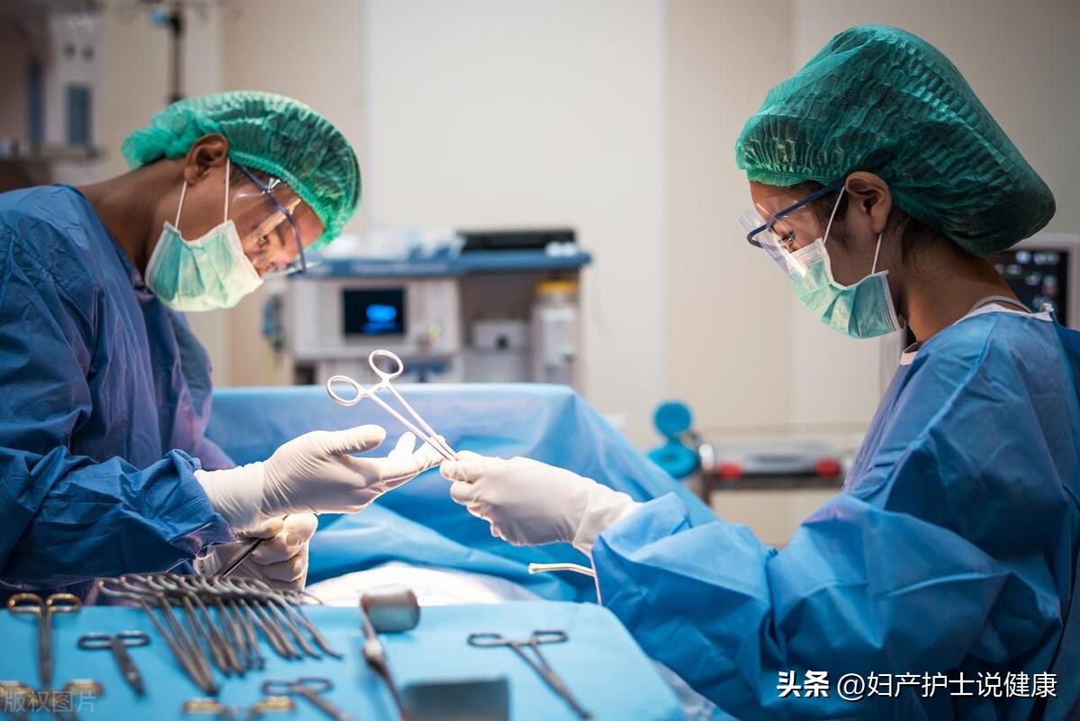 80多岁老太右下腹痛是什么毛病,60岁女人腹部疼痛胀气