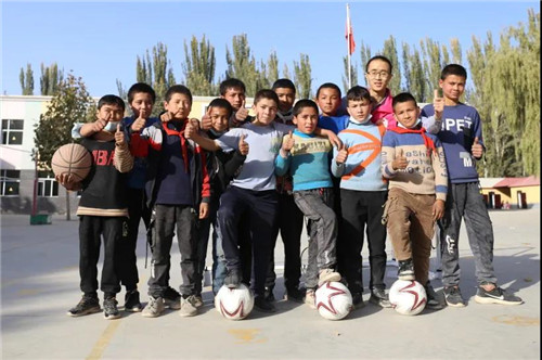 为中国足球梦想助力,为农村孩子筑梦爱心公益活动