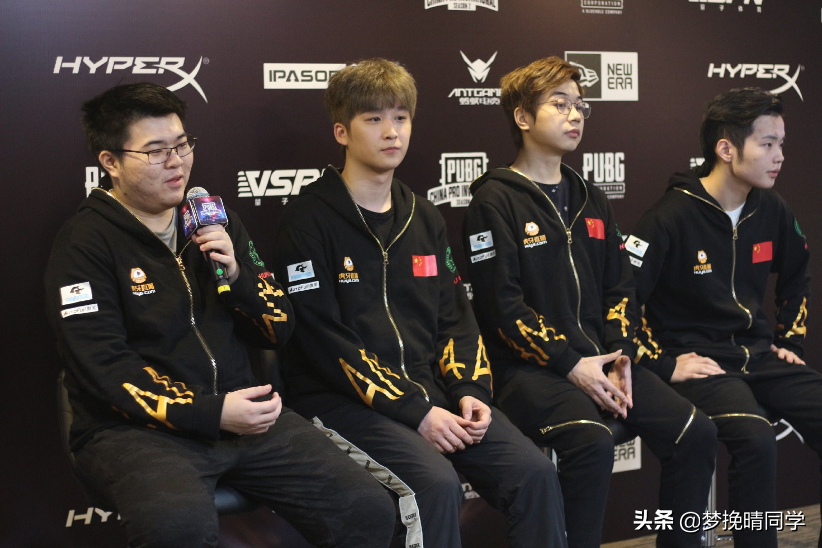 4AM韦神直播谈及孤存，XDD：存宝被骗歪头了，估计连微信都注销了