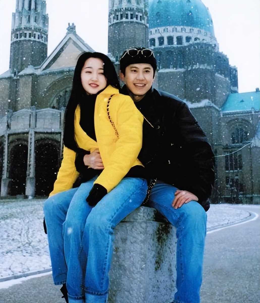 鏇剧粡鍚告瘨琚崟鏄庢槦,鐢锋槦鍚告瘨琚崟