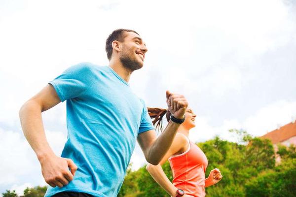 舌头两边有齿痕这说明什么病情,舌苔厚腻有齿痕看中医挂什么科